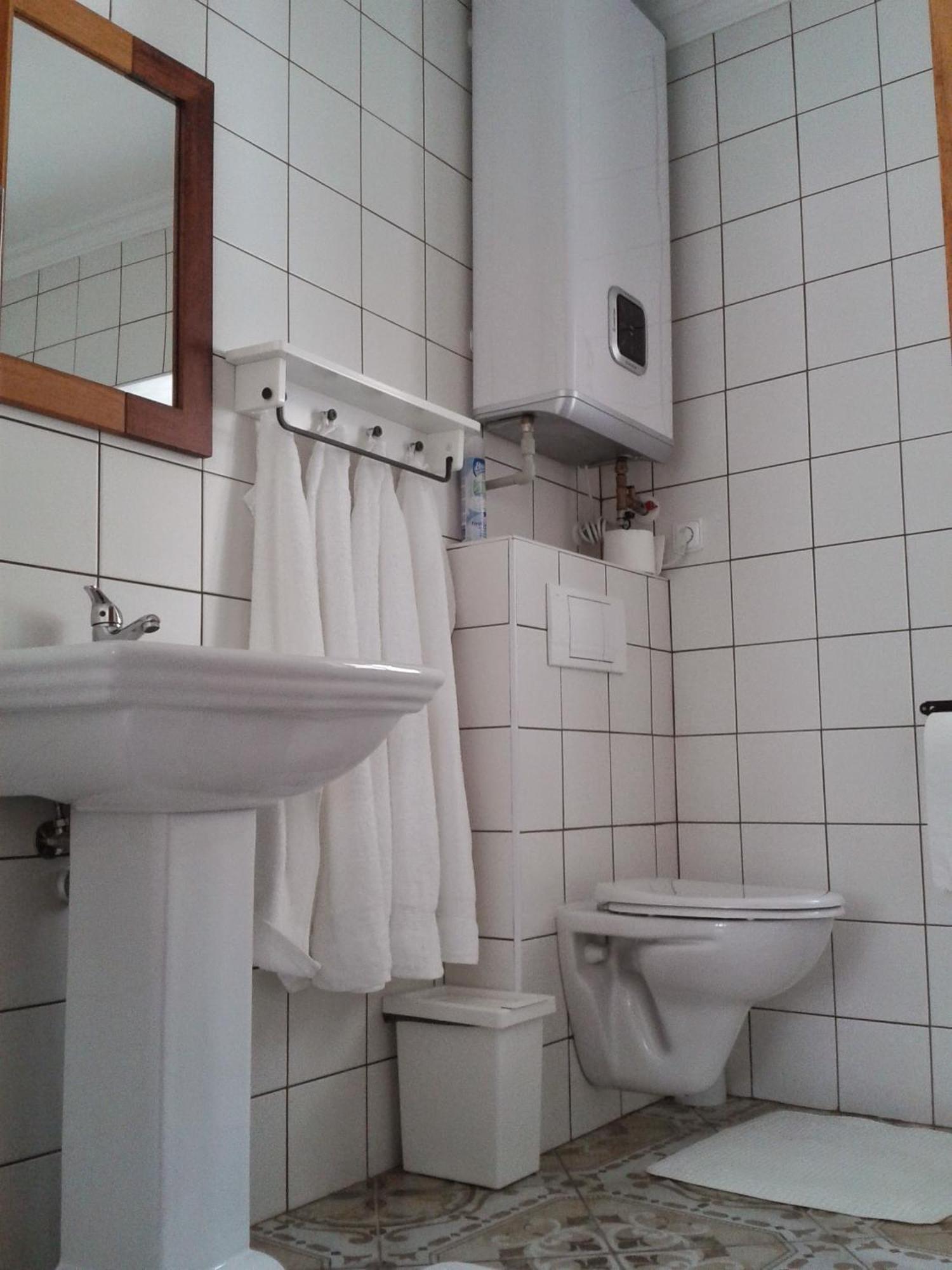 Penzion A Hospoda Na Statku Hluboka nad Vltavou Exterior photo